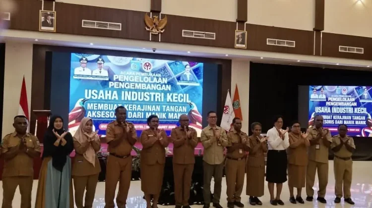 Dekranasda Kota Sorong Laksanakan Pelatihan Kerajinan Manik-manik