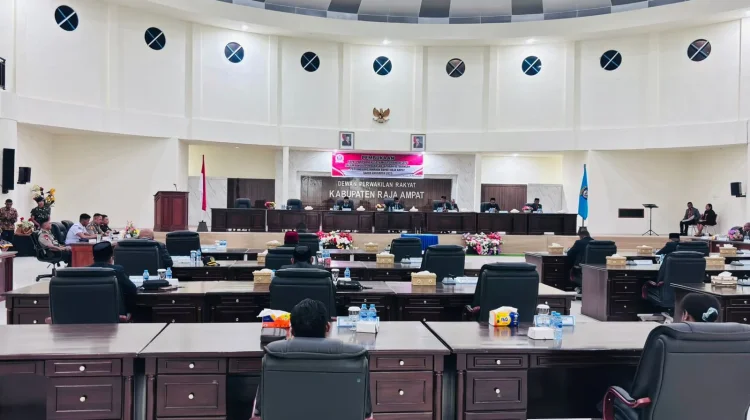 Ketua DPRK Raja Ampat Minta Data LKPJ Bupati Tahun Anggaran 2025 Dilengkapi