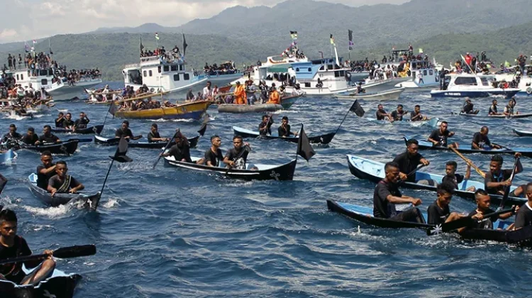 Melestarikan Warisan Leluhur : Makna tradisi Tuan Maninu di Larantuka