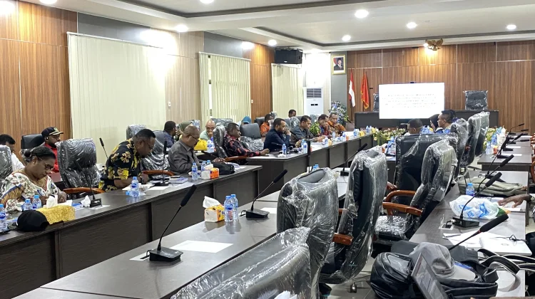 Evaluasi LKPJ, Pansus DPRP PBD Soroti SiLPA dan Pendataan OAP di Dukcapil