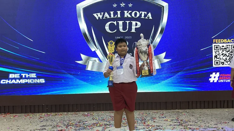 Raja C. Sinurat Bersinar: Sumbang Juara untuk SD Negeri 21 Sorong di Walikota Cup