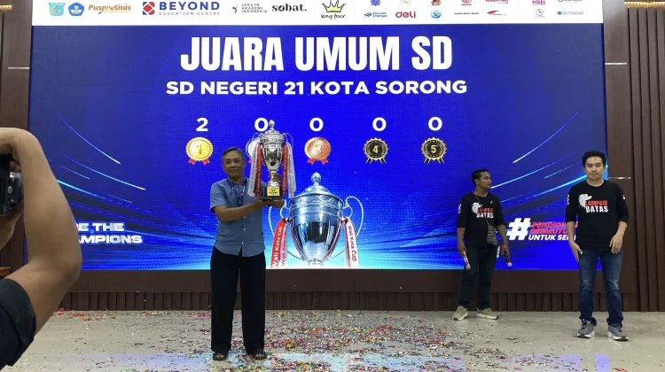 Siswa SD Negeri 21 Sorong Borong 3 Piala dan Juara Umum di Walikota Cup