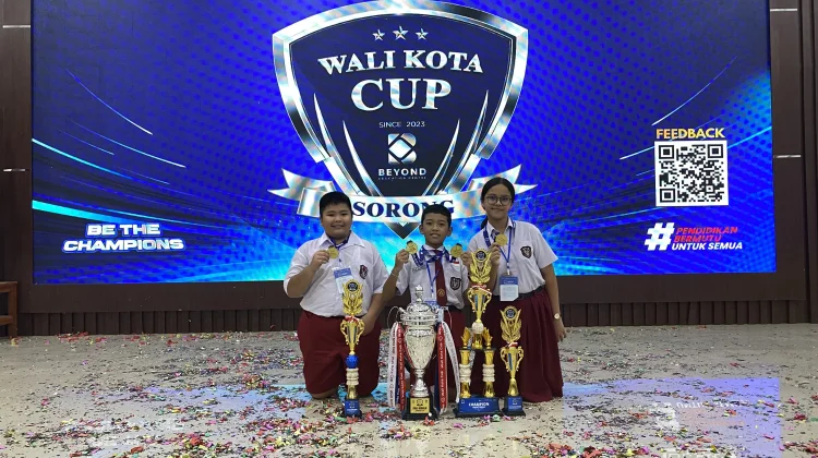 Siswa SD Negeri 21 Sorong Borong 3 Piala dan Juara Umum di Walikota Cup