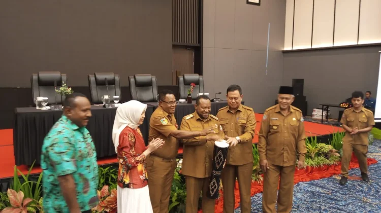 Wagub PBD Buka Workshop SPM 2025, Dorong Peningkatan Layanan Dasar