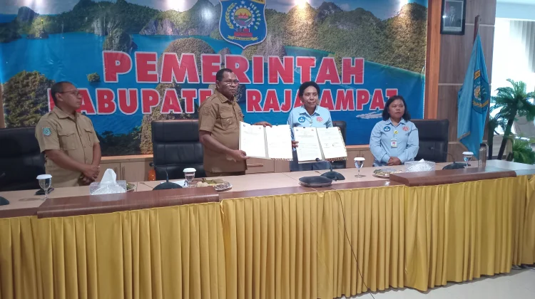 Majukan Kampus Prodi Ekowisata, Bupati Raja Ampat dan Unipa Tandatangani NPHD