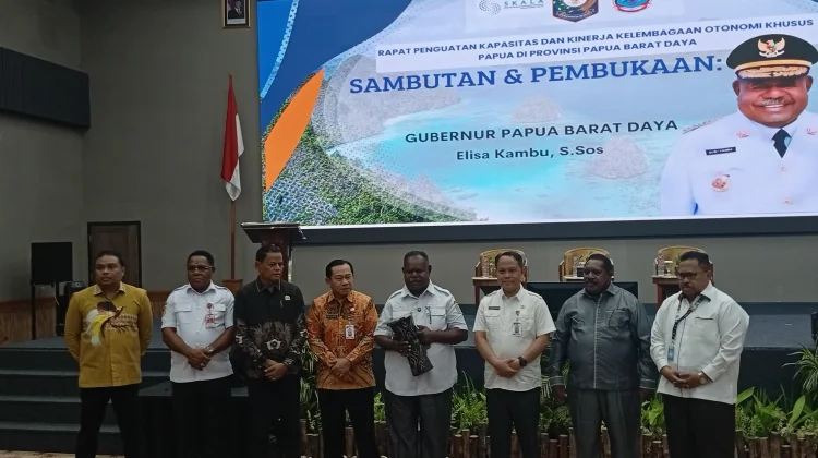 Gubernur Elisa Kambu Minta Pusat Perhatikan Pengelolaan Sumber Daya Alam Papua
