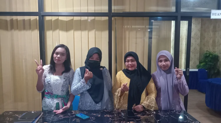 Peringati Hari Kartini, ASN Perempuan di Kabupaten Raja Ampat Pakai Kebaya