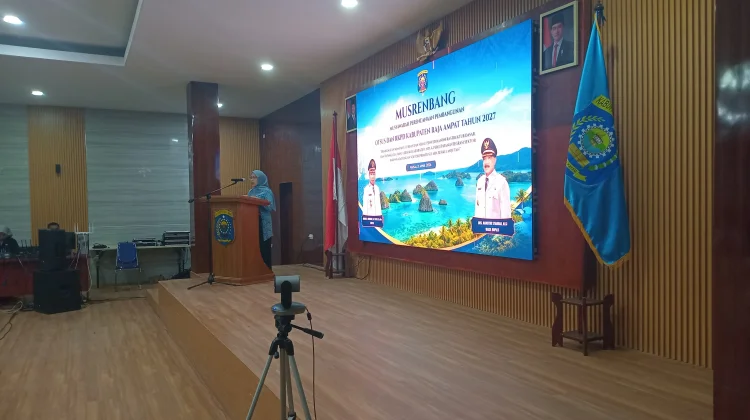 Peringati Hari Kartini, ASN Perempuan di Kabupaten Raja Ampat Pakai Kebaya