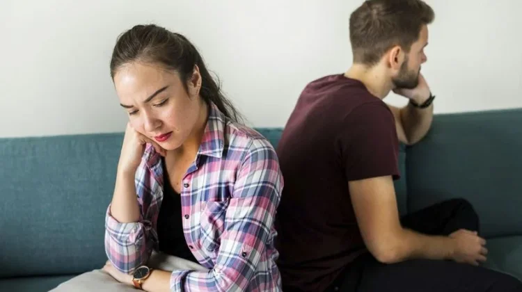 Cara Hindari Ghosting dan Hubungan Tanpa Status
