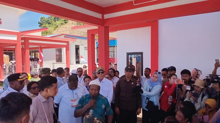 Tinjau Kampung Nelayan di Raja Ampat, Wapres Gibran Dengar Curhatan Warga