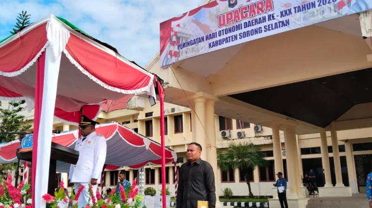 Wakil Bupati Sorong Selatan Pimpin Upacara Peringatan Hari Otonomi Daerah Ke-30