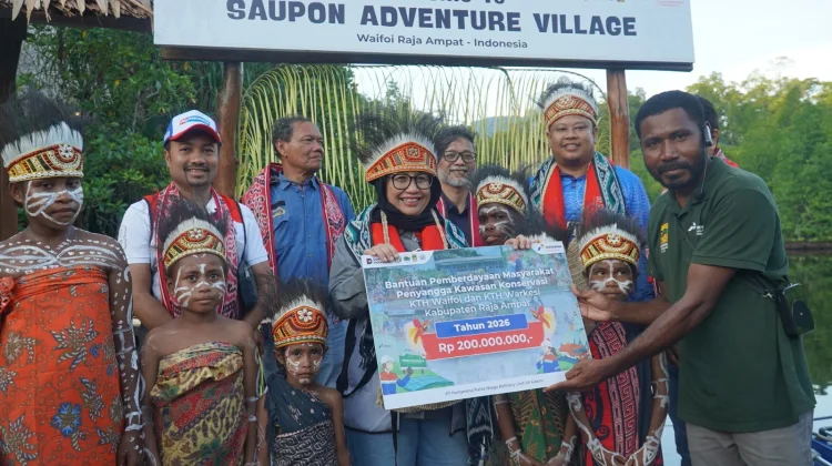 Patra Niaga Kilang Kasim Kembangkan Waifoi sebagai Destinasi Wisata Dunia