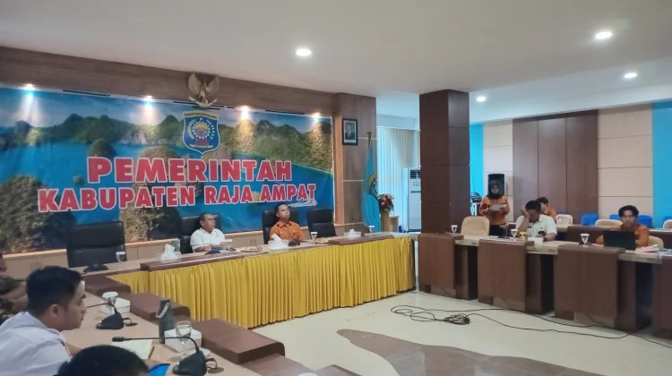 BPS Raja Ampat Gelar Pencanangan Desa Cinta Statistik dan FGD Standar Pelayanan