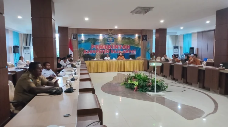 BPS Raja Ampat Gelar Pencanangan Desa Cinta Statistik dan FGD Standar Pelayanan