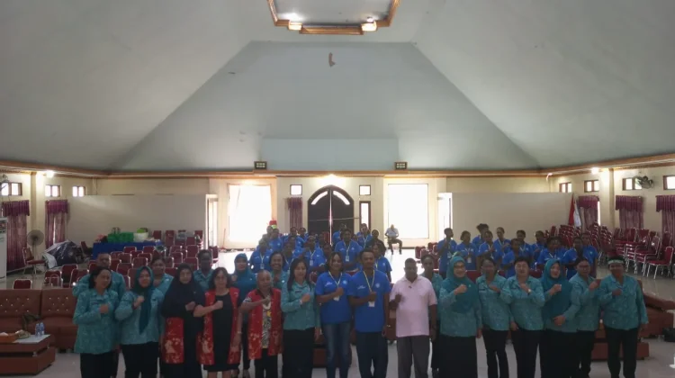 Pelatihan Anyaman Manik-Manik untuk Tingkatkan Kesejahteraan Masyarakat