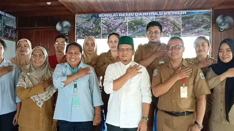 Reses ke Daerah, Senator Hartono Temui Tenaga Perawat di Sorong
