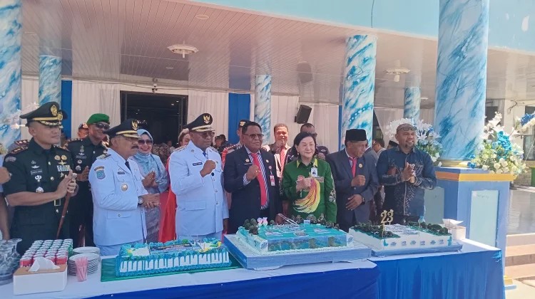 HUT ke-23 Raja Ampat, Bupati Pamerkan Capain Program Kesehatan hingga Investasi