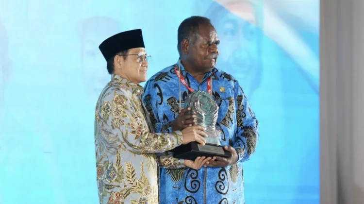 Lindungi 77.500 Pekerja, Pemprov Papua Barat Daya Sabet Paritrana Award 2025