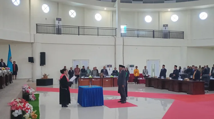 Wakil Ketua III DPRK Raja Ampat Dilantik, Perkuat Peran Legislasi dan Pengawasan