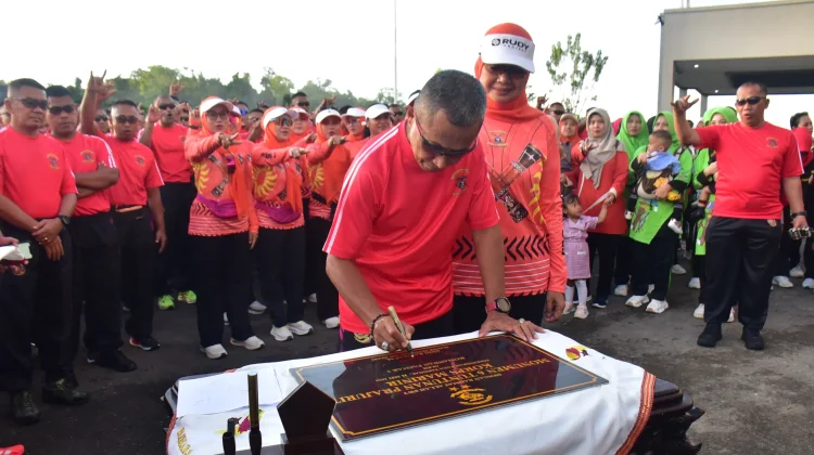 Puncak HUT Pasmar 3 :  8 Tahun Bersama Rakyat, Menjaga Papua