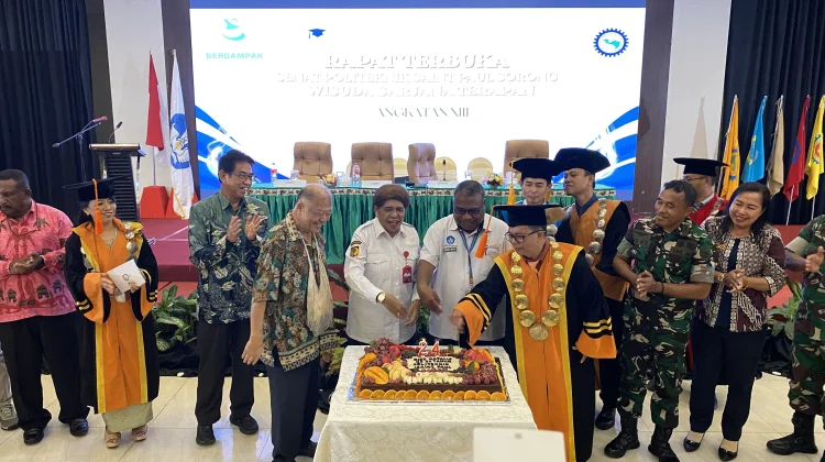 Rampungkan Wisuda ke-XIII, Poltek Saint Paul Sorong Rayakan Dies Natalis ke-24