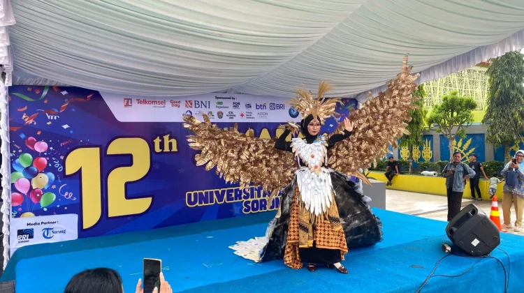 HUT ke-12 UT Sorong Gelar Lomba Konten dan Busana Daur Ulang Tingkat SMA