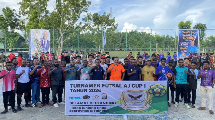 Senator Mamberob Dorong Anak Jalanan Sorong Bangkit lewat Turnamen Futsal
