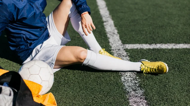 Pemain Sepak Bola Rentan Cedera karena Kebiasaan Sepele ini