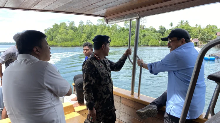 Robert Kardinal Minta KNMP Diprioritaskan di Kepulauan Ayau Raja Ampat