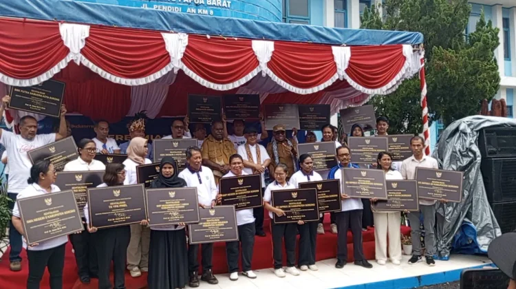 Mendikdasmen RI Resmikan Revitalisasi Sekolah di Papua Barat Daya