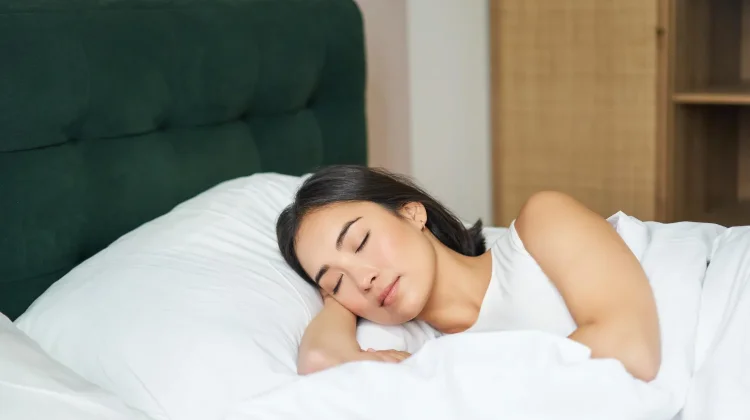 Tidur Dengan Lampu Menyala ternyata Bahaya untuk Tubuh