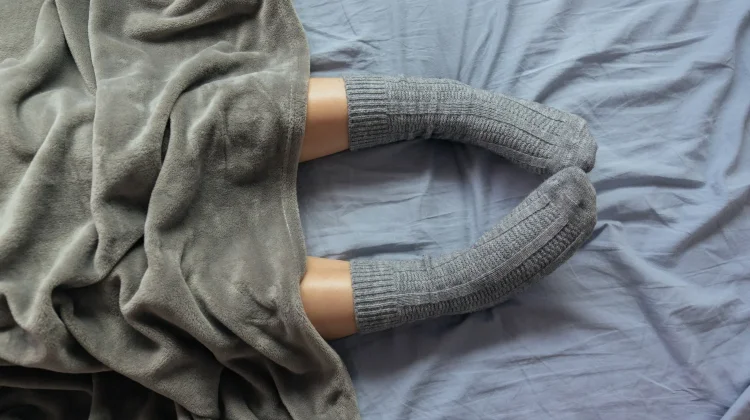 Kaus Kaki saat Tidur ternyata Punya Banyak Manfaat