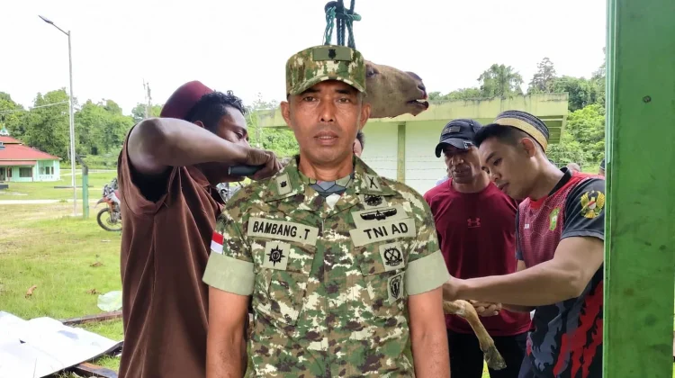 Kodim 1807/Sorong Selatan Bagikan Daging Kurban Iduladha