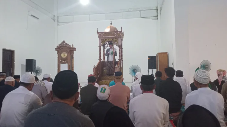 Ribuan Umat Muslim Raja Ampat Salat Iduladha, Khotib Ingatkan  Soal Persaudaraan