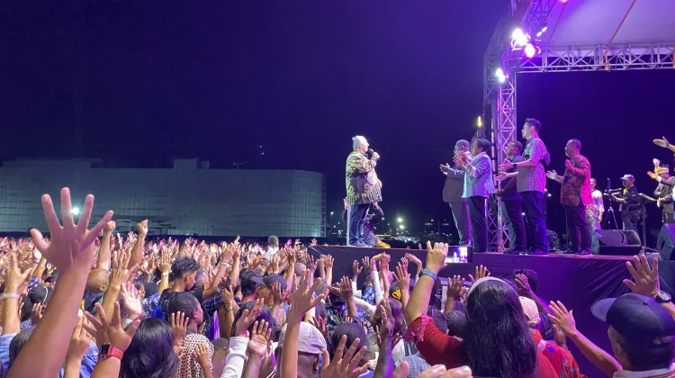 Rev. Henry Hinn Sebut Papua Barat Daya Diberkati Punya Pemimpin Rendah Hati