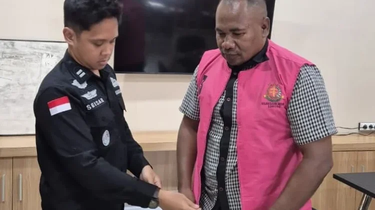 Kejaksaan Tetapkan Ketua YPPH Tersangka Dana Hibah Pemprov Papua Barat