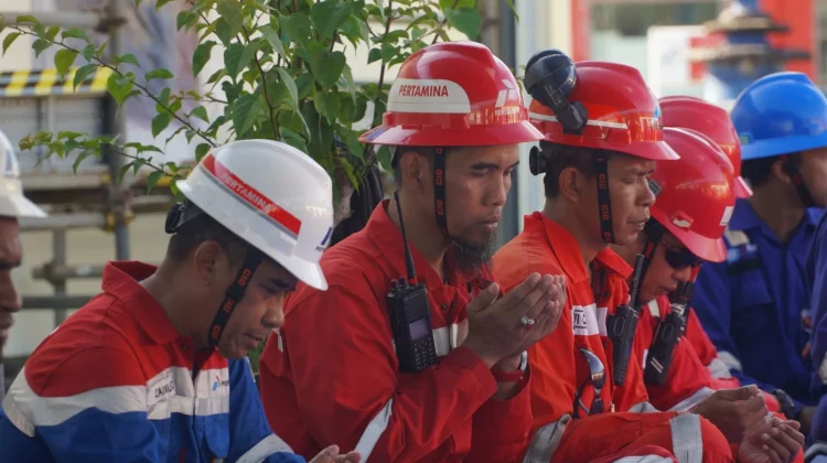 Pertamina Patra Niaga Kilang Kasim Gelar Doa Bersama Jelang Pergantian Katalis