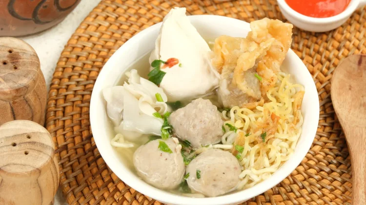 Bukan Sekadar Bakso, Ini Keistimewaan Bakso Malang yang Memikat Pecinta Kuliner