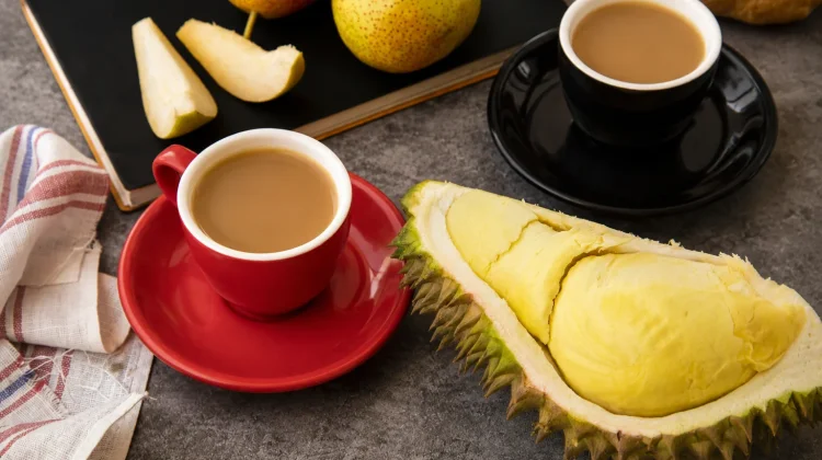 Amankah Mengonsumsi Kopi dan Durian Secara Bersamaan?