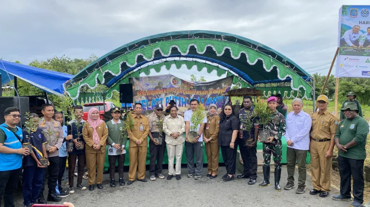 DLH Papua Barat Daya Dukung Target Nasional Penanaman Dua Miliar Pohon