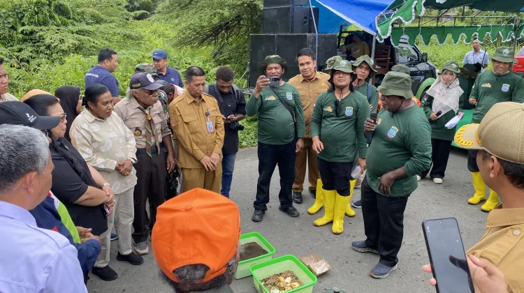 Tak Hanya Tanam Pohon, DLH PBD Edukasi Pengolahan Sampah dengan Maggot