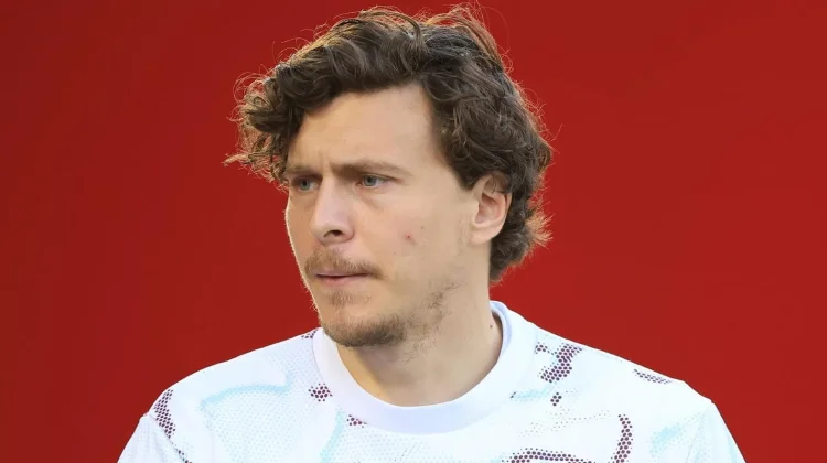 Mengenal Sosok Victor Lindelof, Bek Tangguh Manchester United