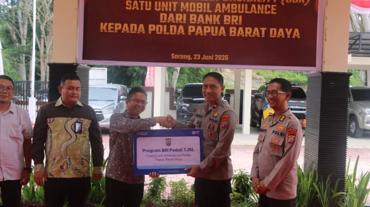 BRI Serahkan Bantuan CSR Mobil Ambulans Kepada Polda Papua Barat Daya