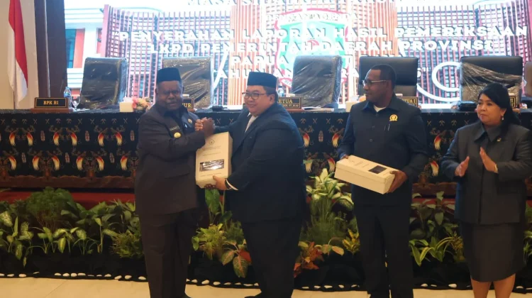 Wakapolda PBD Hadiri Rapat Paripurna Penyerahan LHP LKPD