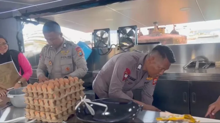 Sat Brimob Polda PBD Gerak Cepat Bantu Korban Bencana Kebakaran