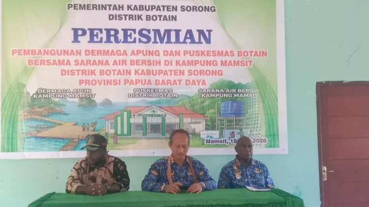 Pemkab Sorong Resmikan Dermaga Apung dan Sarana Air Bersih di Kampung Mamsit