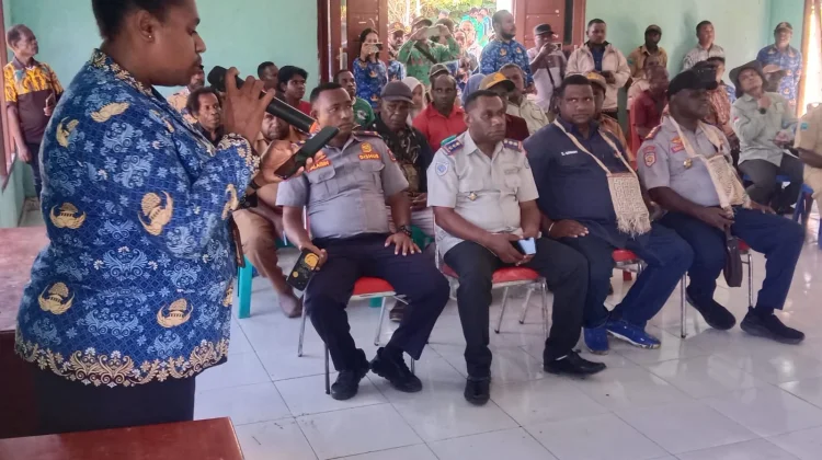 Pemkab Sorong Resmikan Dermaga Apung dan Sarana Air Bersih di Kampung Mamsit