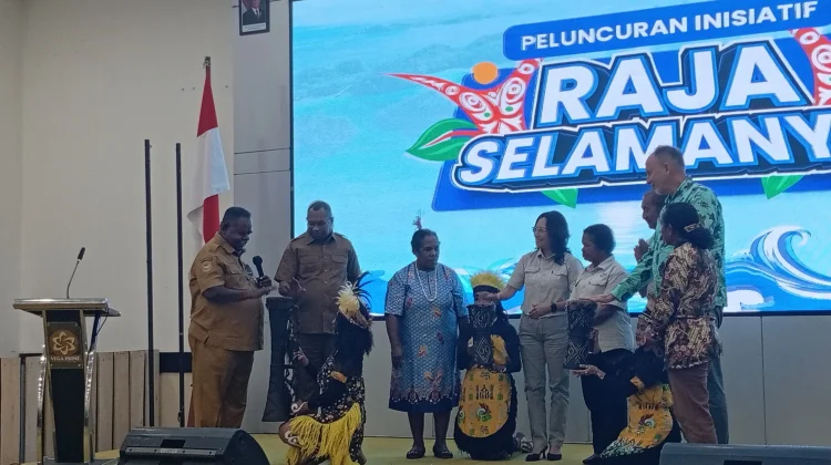 Mark Erdmann: Ayo Selamatkan Raja Ampat lewat Inisiatif 'Raja Selamanya'