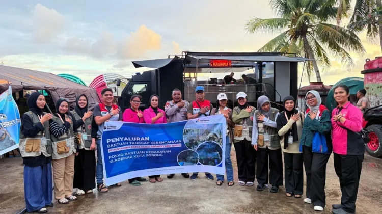 Ringankan Duka Kebakaran Sorong, Kilang Kasim Gandeng Generasi Muda