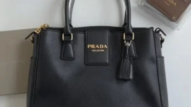 Mengenal Dupe, Alternatif Fashion Bergaya Premium tanpa Menguras Kantong